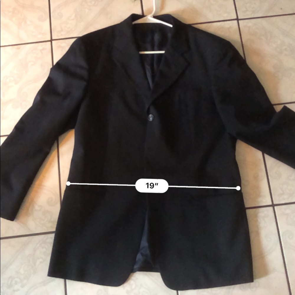 Men’s Armani Collezioni suit - Picture 5 of 7